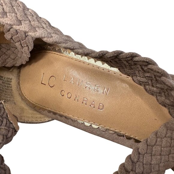LC Lauren Conrad Aventurine Heels Sz 7.5 Beige Faux Suede Zip High Heel Sandals - Picture 5 of 8